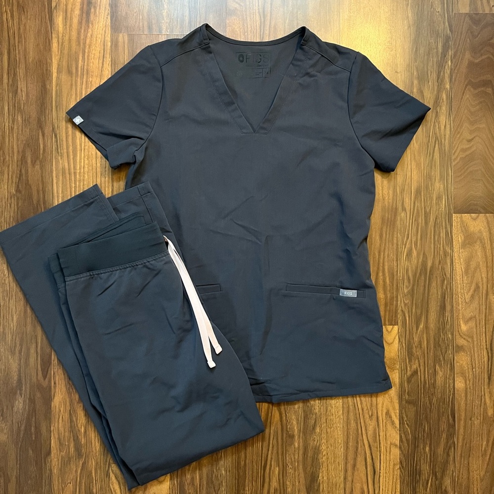 Figs scrubs